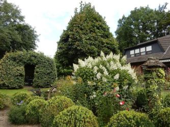 Garten- und Hof-Impressionen